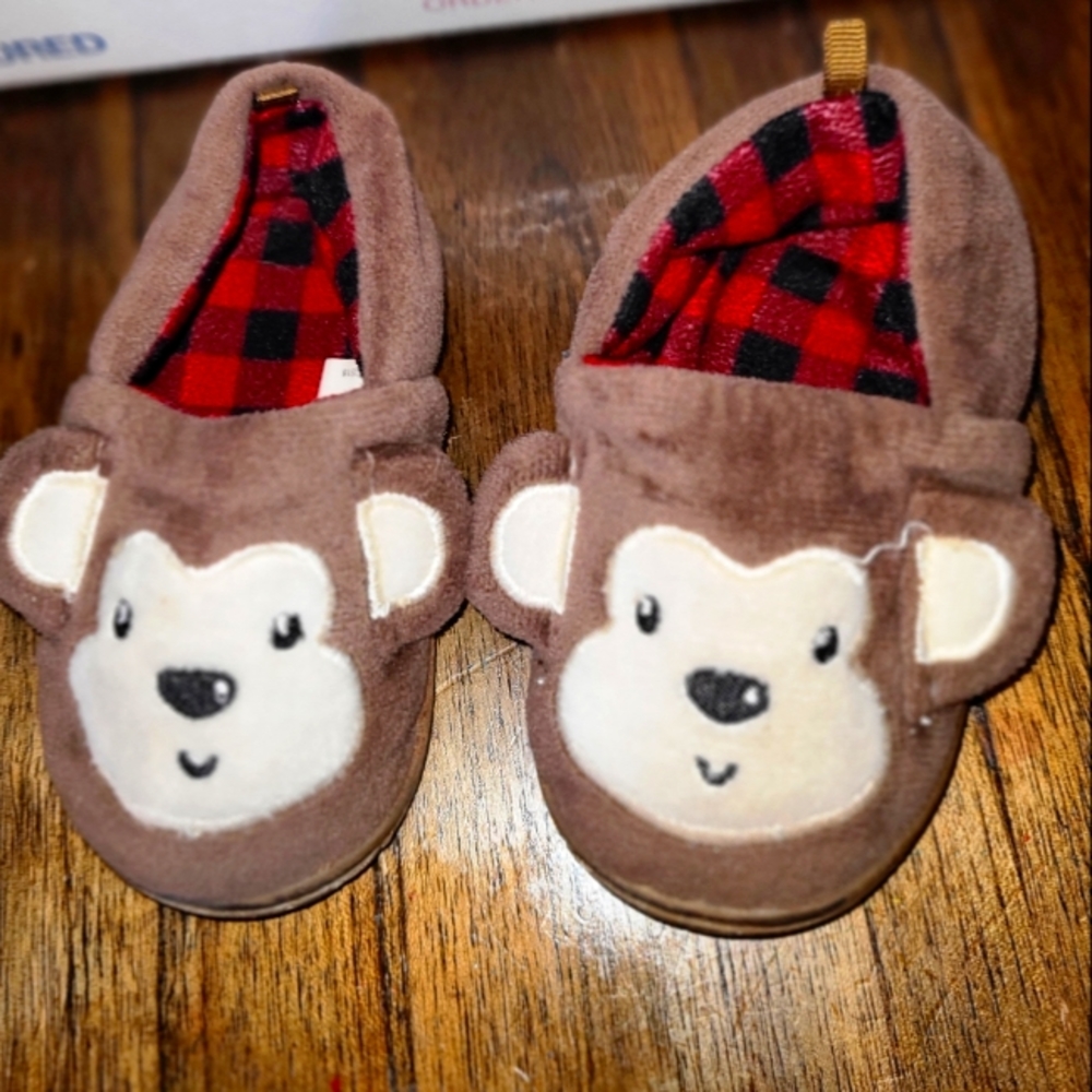 Monkey 🐒 Slippers Size 5
